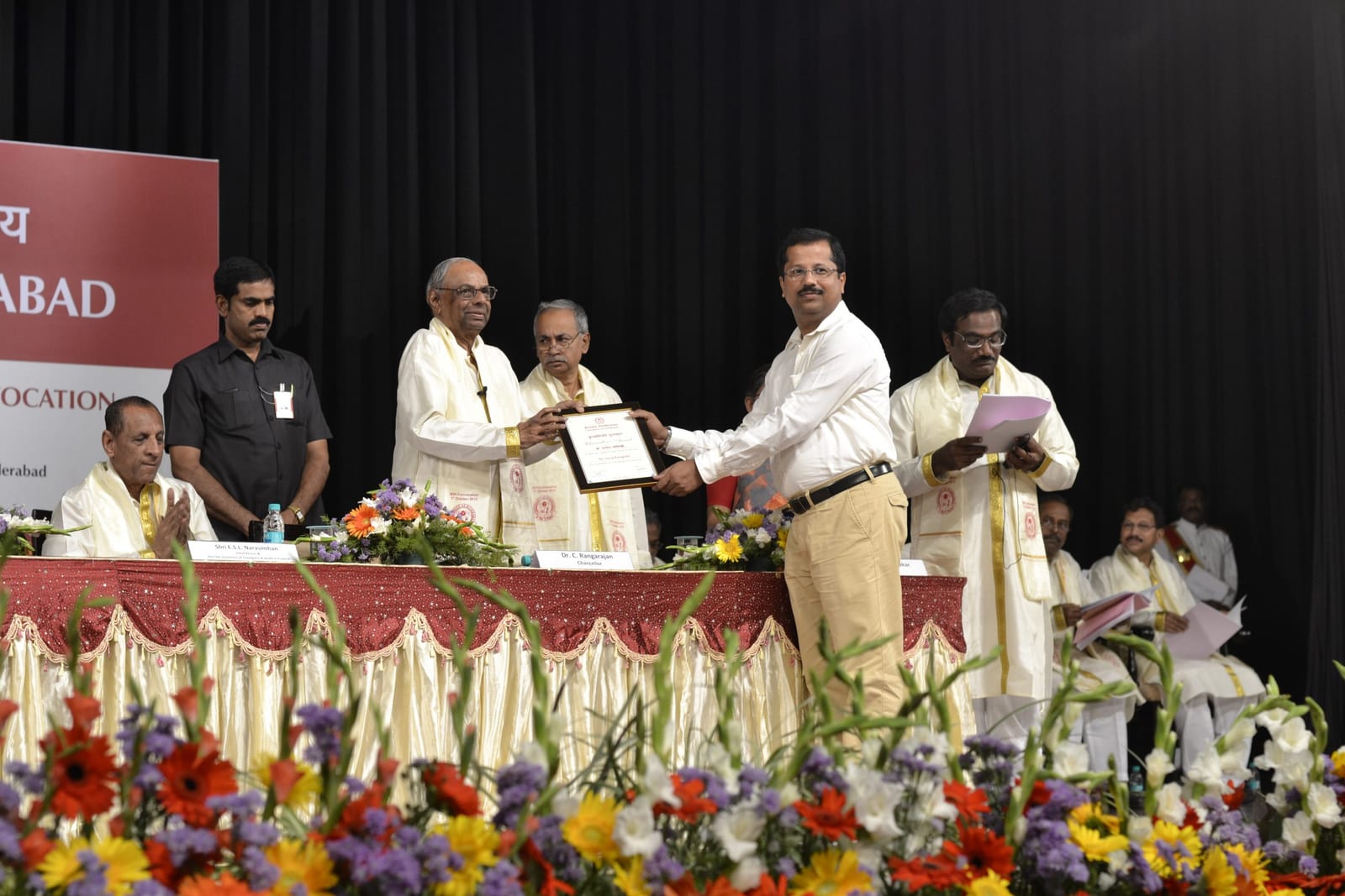 Saroj Panigrahi receiving the Chancellor’s Award