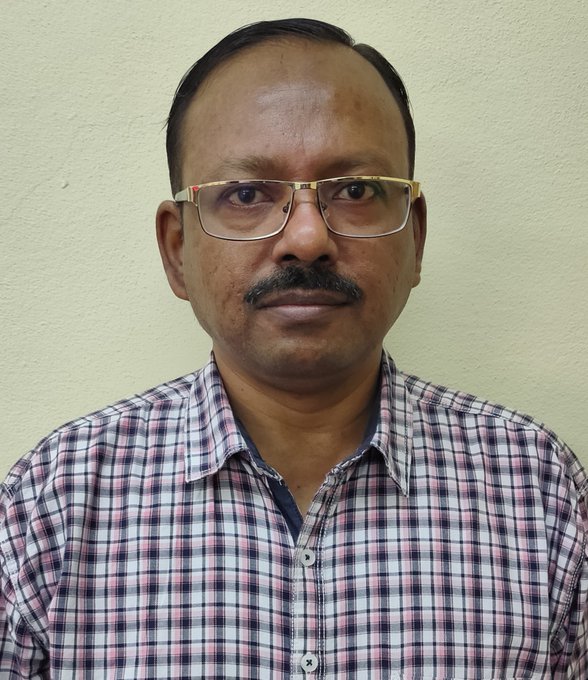 Dr. Devesh Nigam